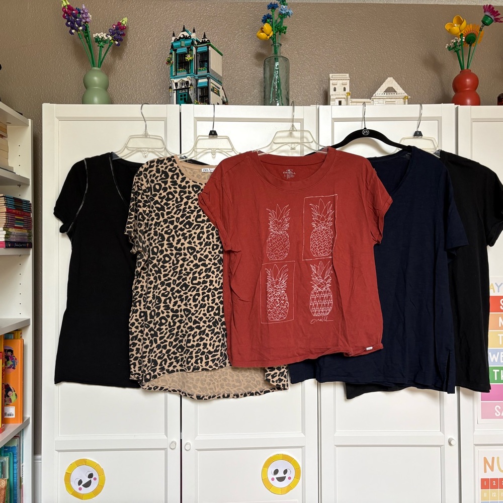 Women’s T-Shirt Bundle Size Large